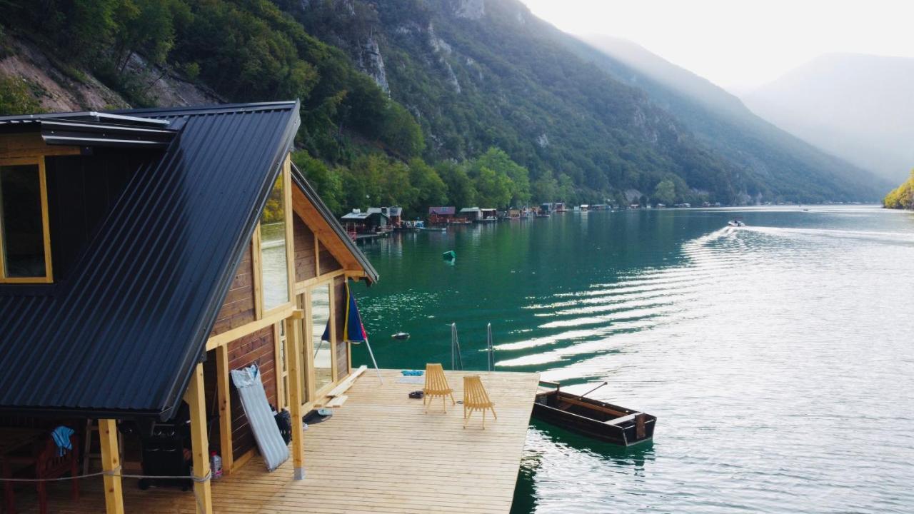 Lake House Perucac Rastiste Bagian luar foto