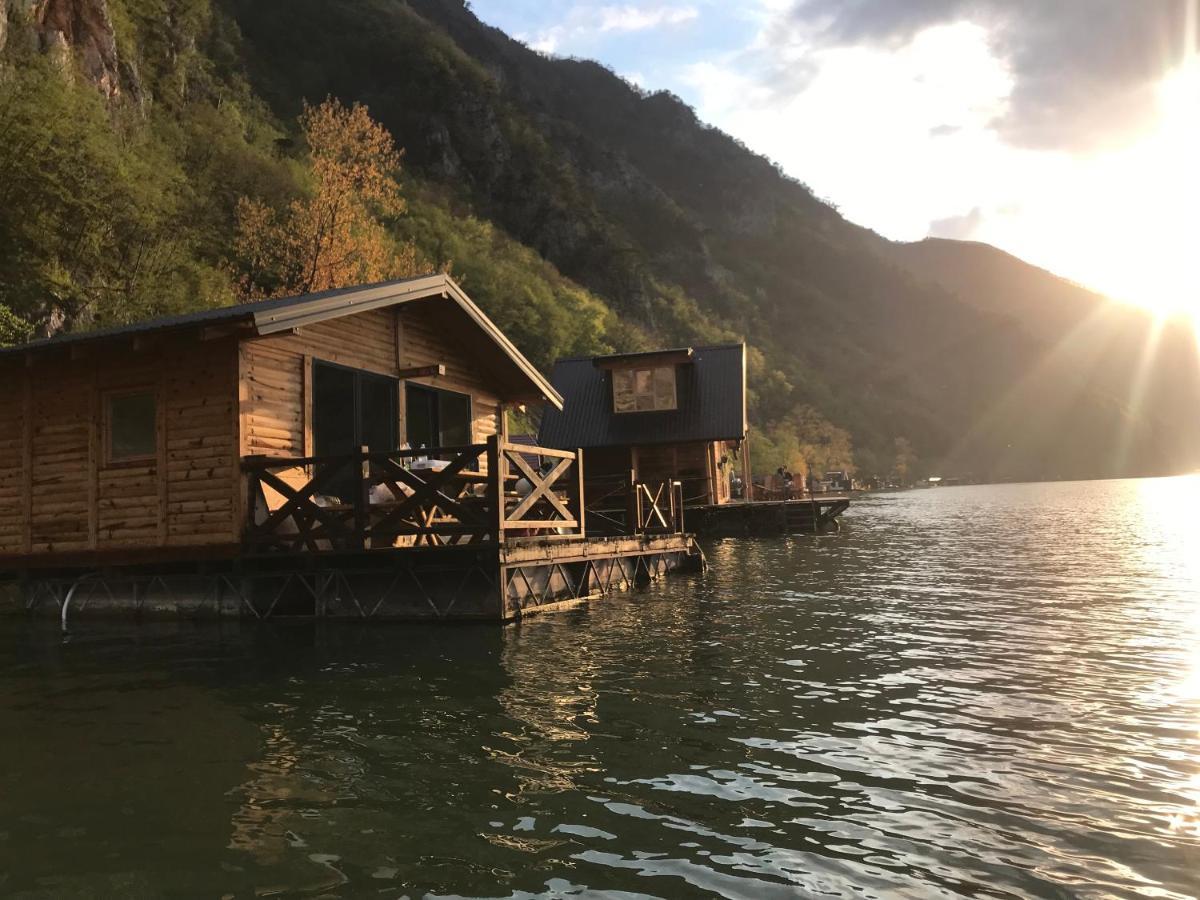 Lake House Perucac Rastiste Bagian luar foto