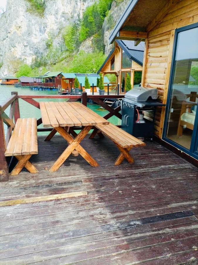 Lake House Perucac Rastiste Bagian luar foto