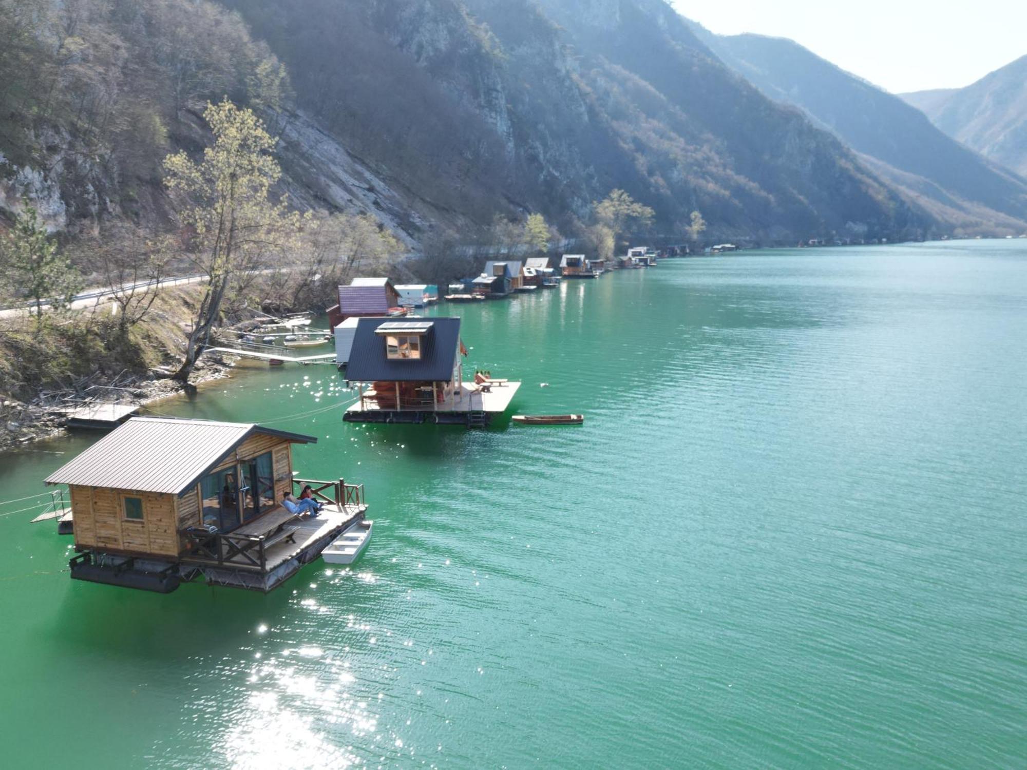 Lake House Perucac Rastiste Bagian luar foto