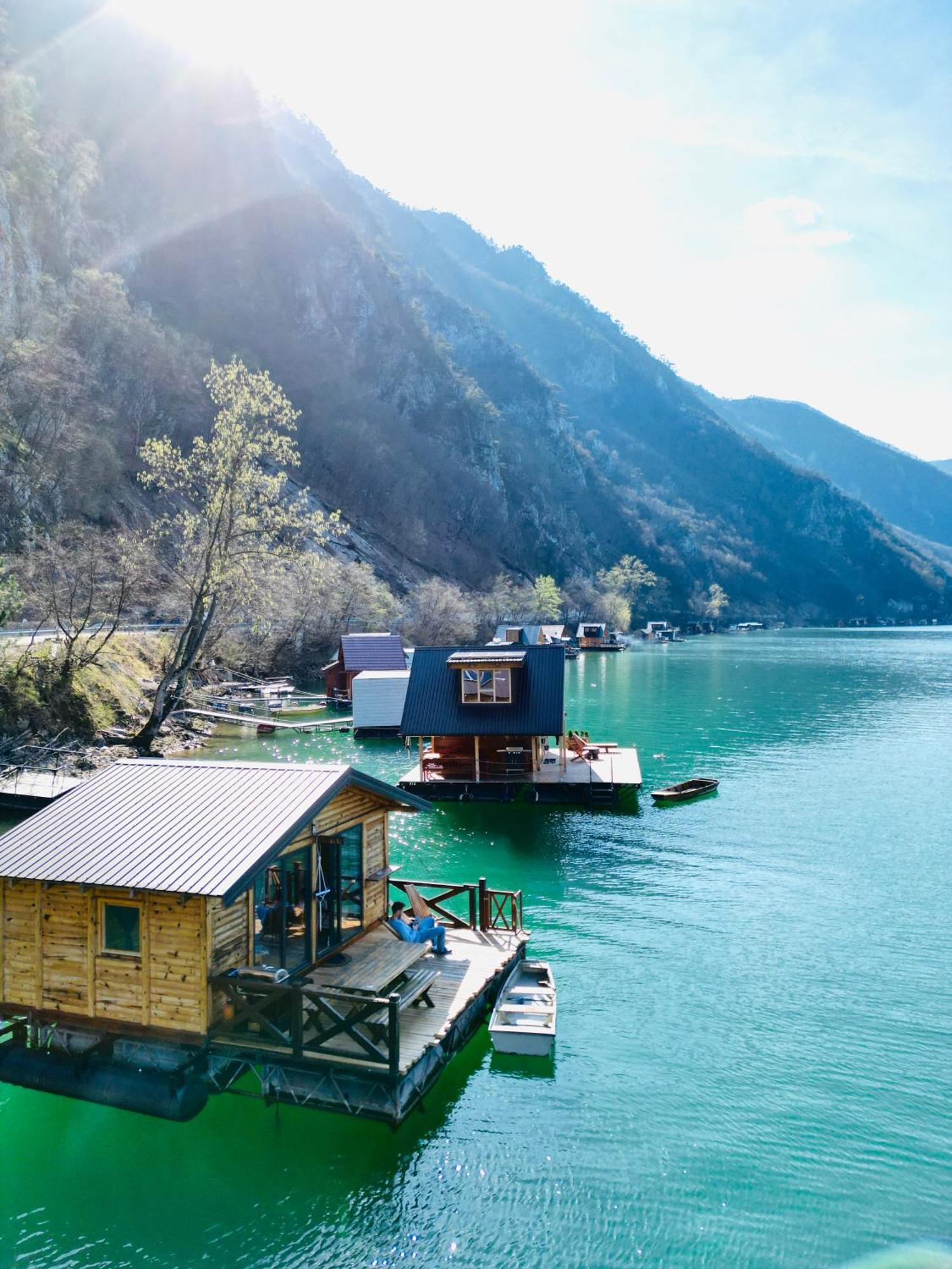 Lake House Perucac Rastiste Bagian luar foto