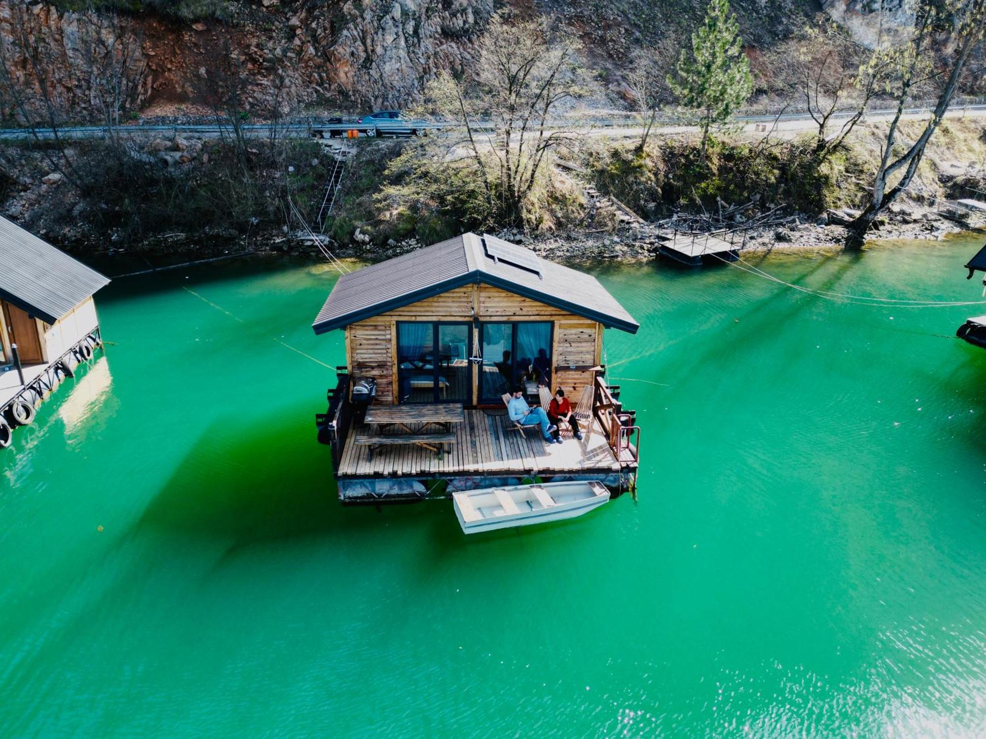 Lake House Perucac Rastiste Bagian luar foto